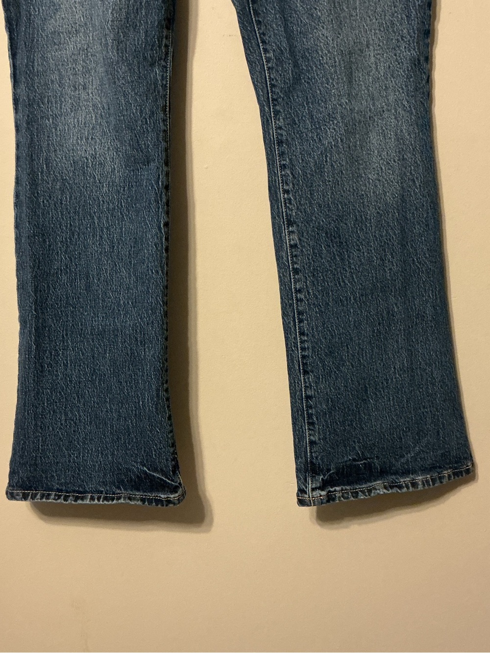 Universal Thread Bootcut Jeans - Picture 4 of 8